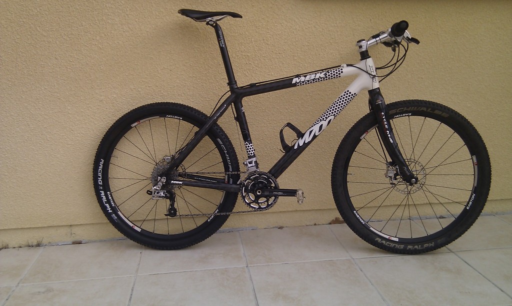 MBK M700 CARBON 8,2 KG