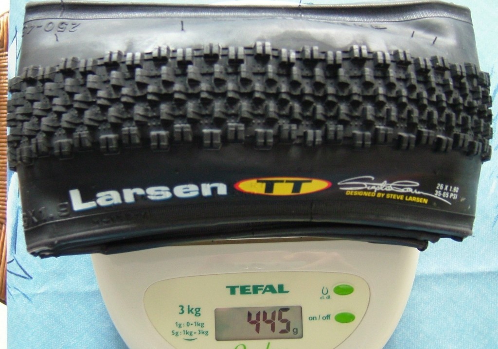 Maxxis Larsen TT 2007 : 445gr